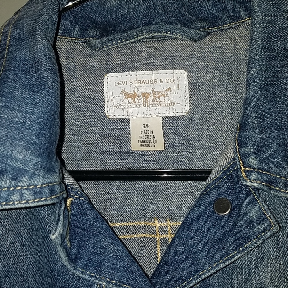 Levi's Denim Jacket - Picture 3 of 4